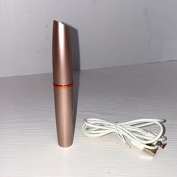 Eyebrow Hair Remover Electronic Tweezer Hair Remover With Charging Cord - Picture 3 of 6